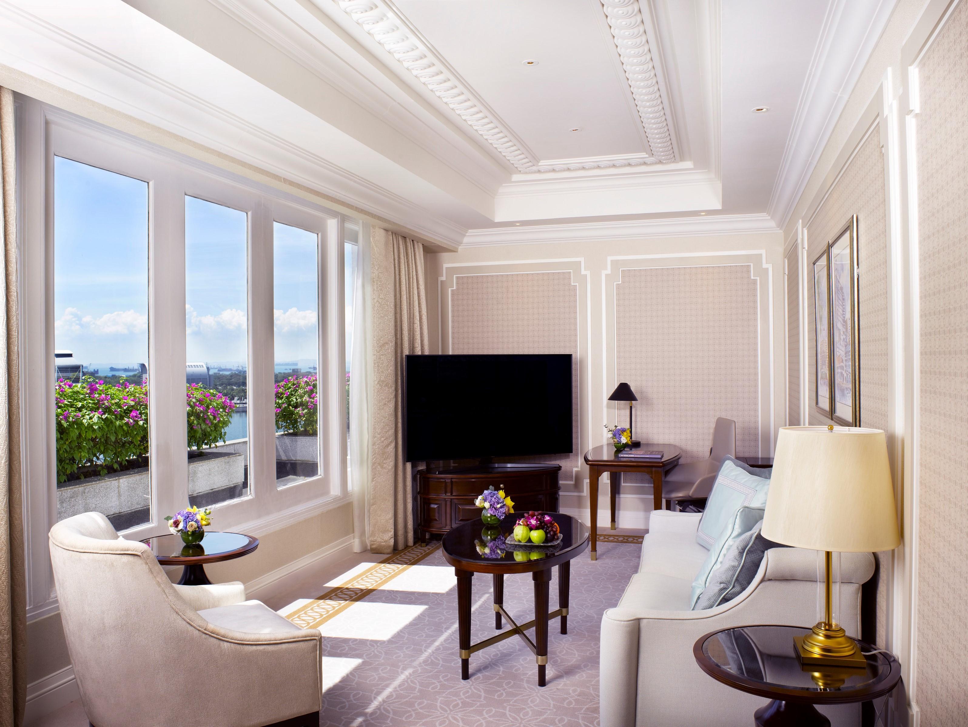 The Fullerton Hotel Szingapúr Kültér fotó A suite at The Peninsula